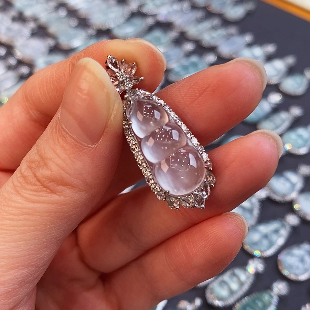 翡翠吊坠(赠链)18K金镶嵌