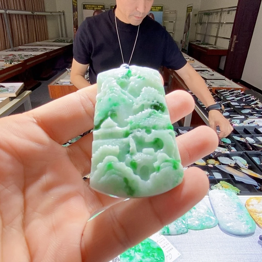 颈饰未镶嵌翡翠翡翠