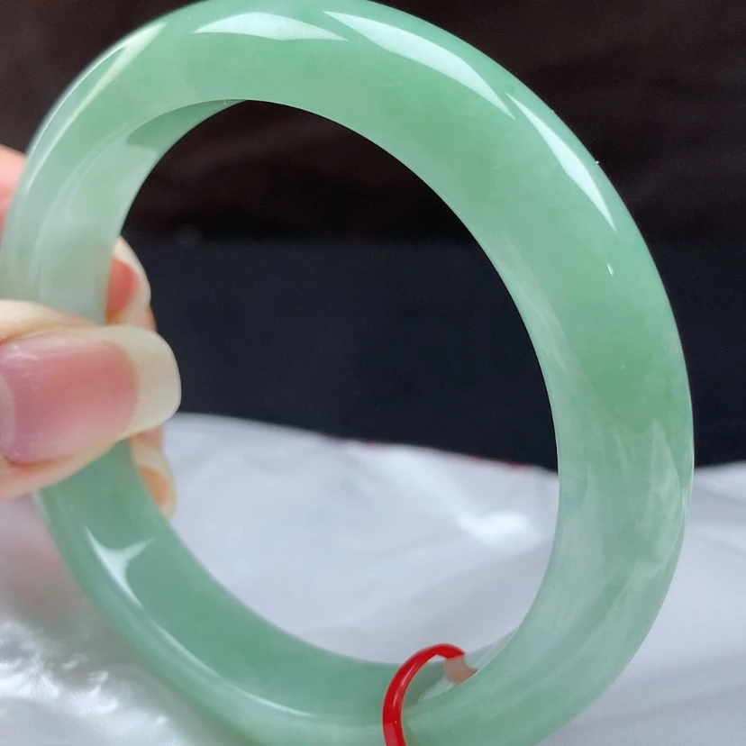 【闪购商品】翡翠手镯未镶嵌宇*妈96195，