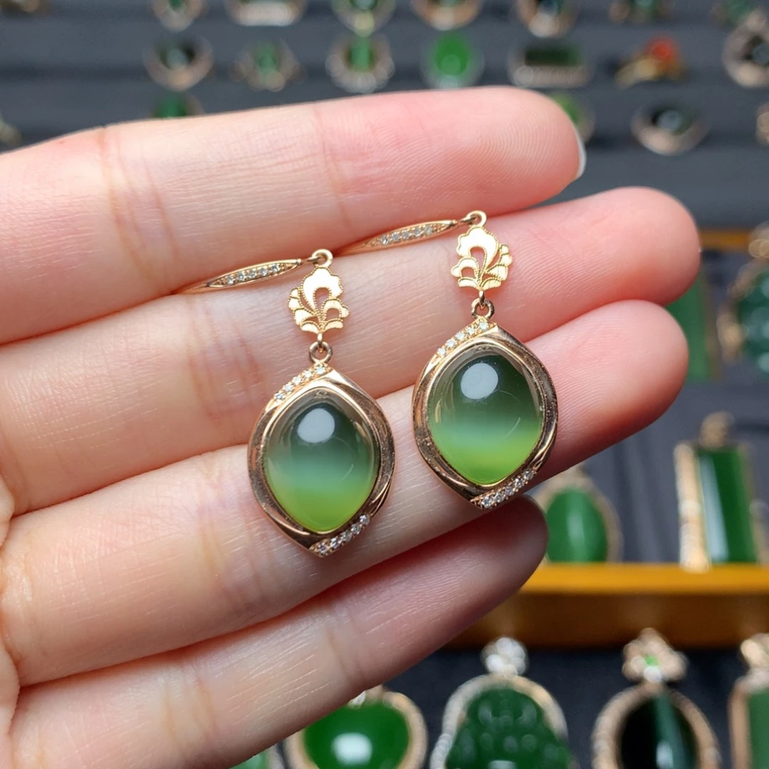 和田玉18K金镶嵌耳饰