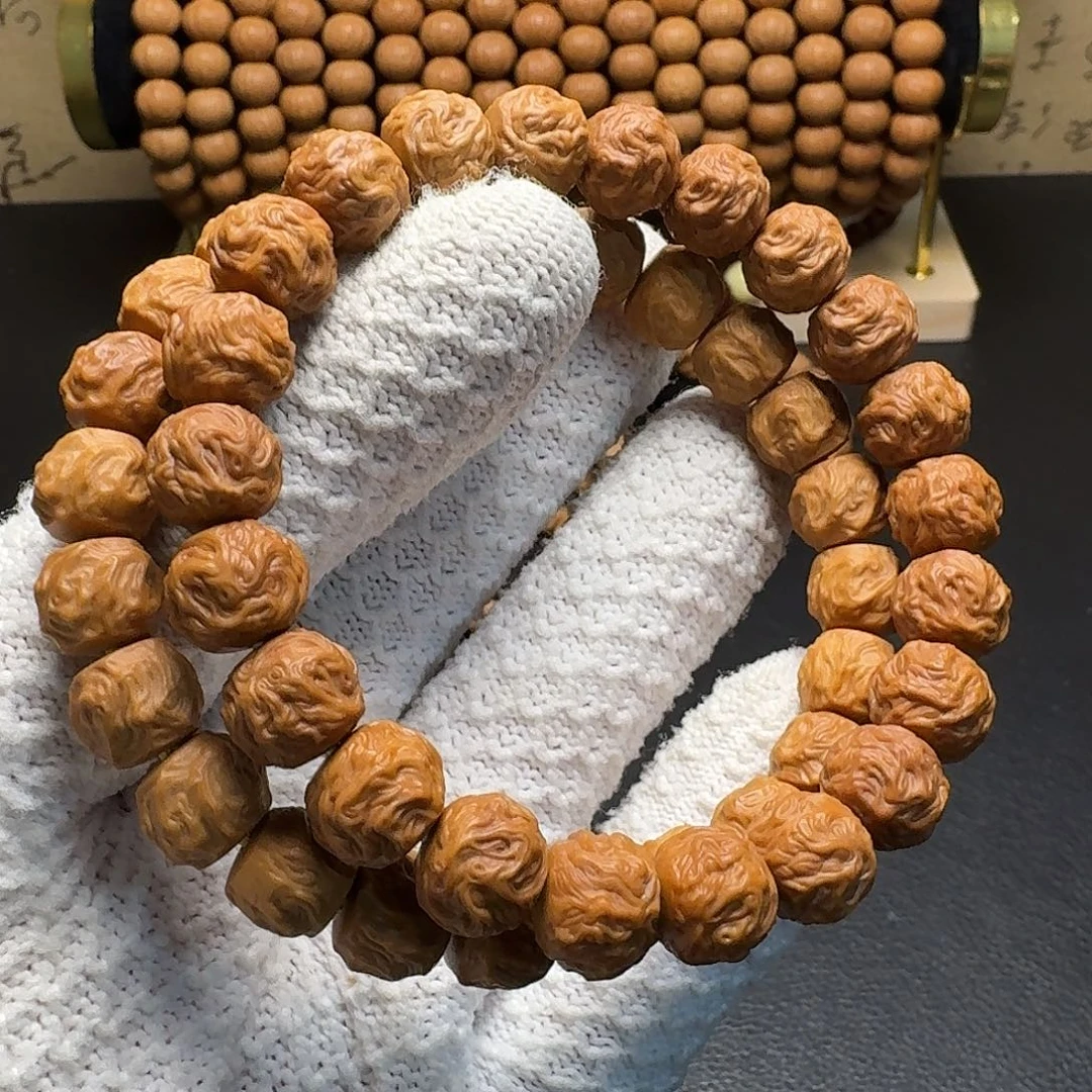 @****猴头核桃手串游龙龙蛇两条