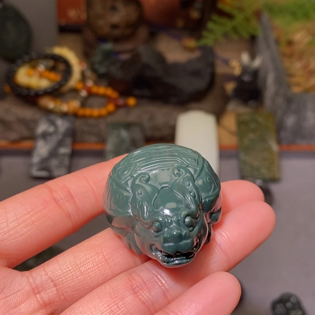 和田玉颈饰未镶嵌逻***社