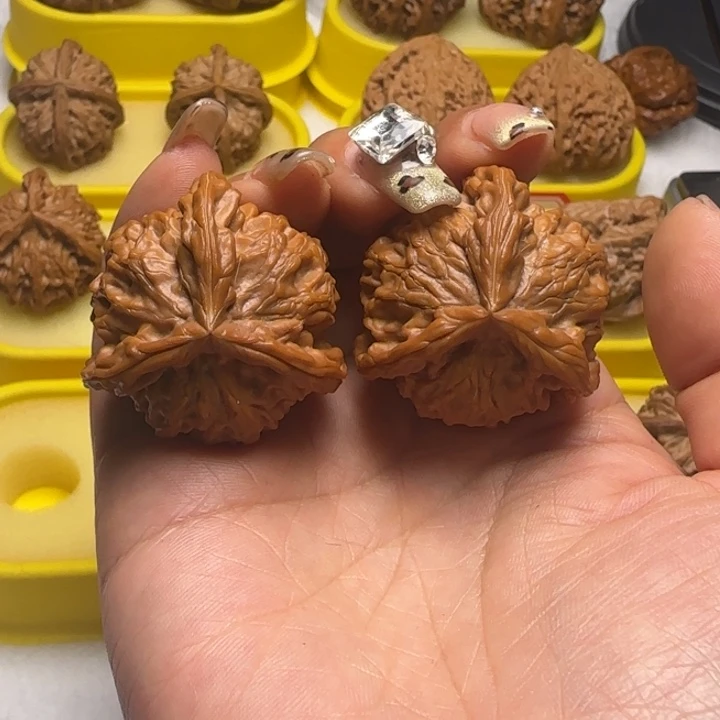 有***思文玩核桃吊坠38盘山三棱奔全品