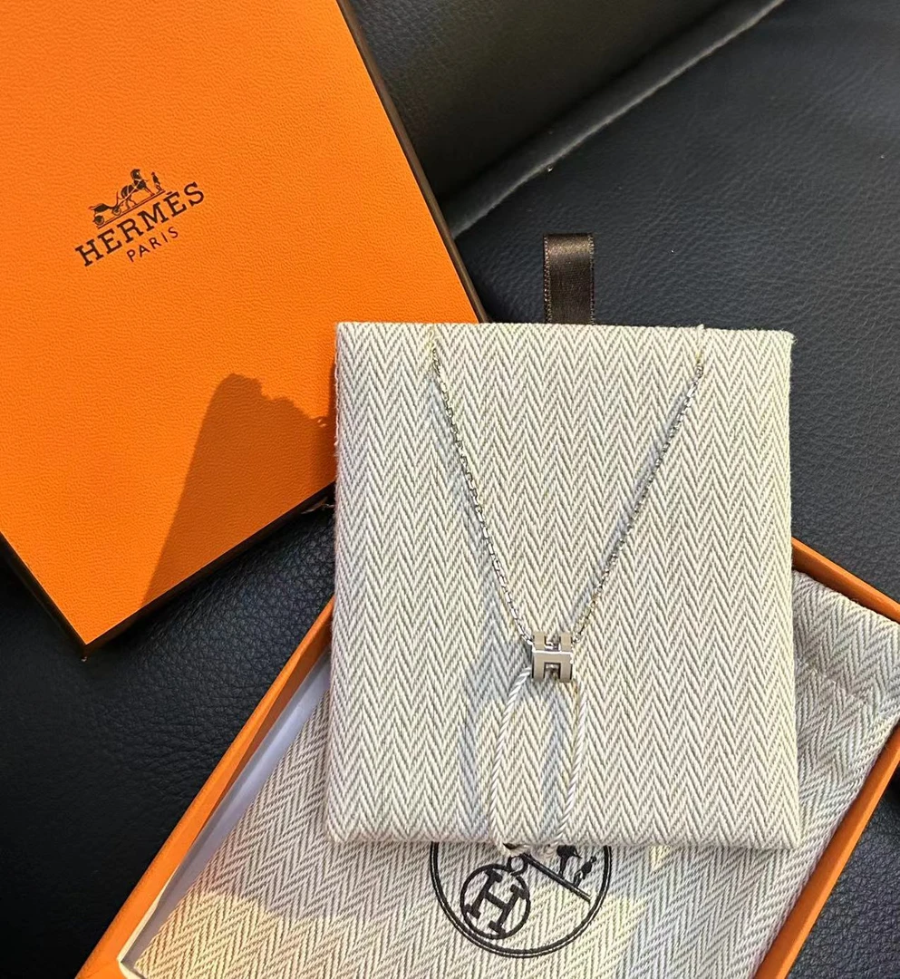 全新未使用 Hermes/爱马仕 奶茶银 pop项链 11602076