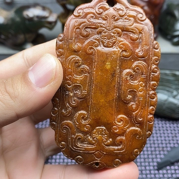 未镶嵌蛇纹石玉颈饰