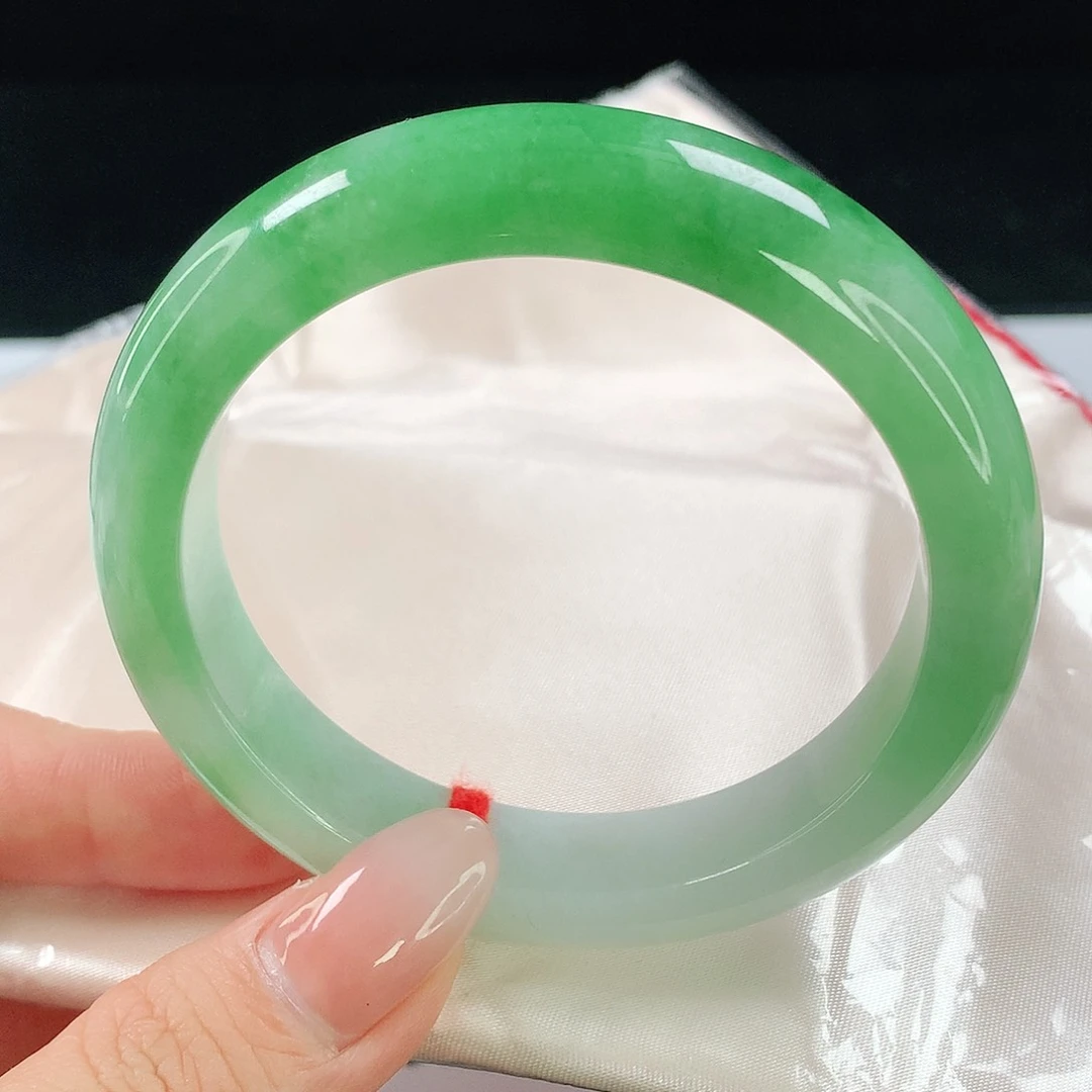 翡翠手镯未镶嵌624翡翠