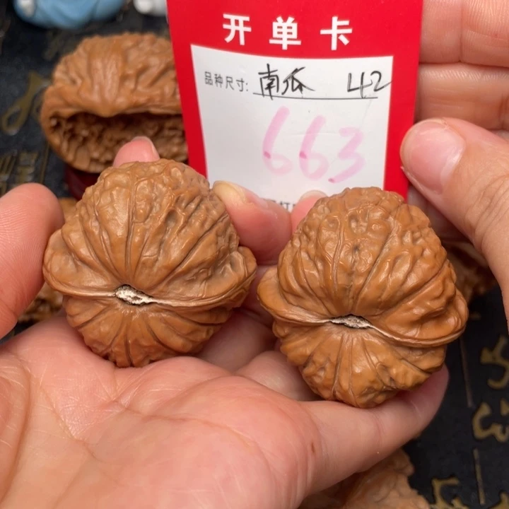 吊坠桃核文玩的好