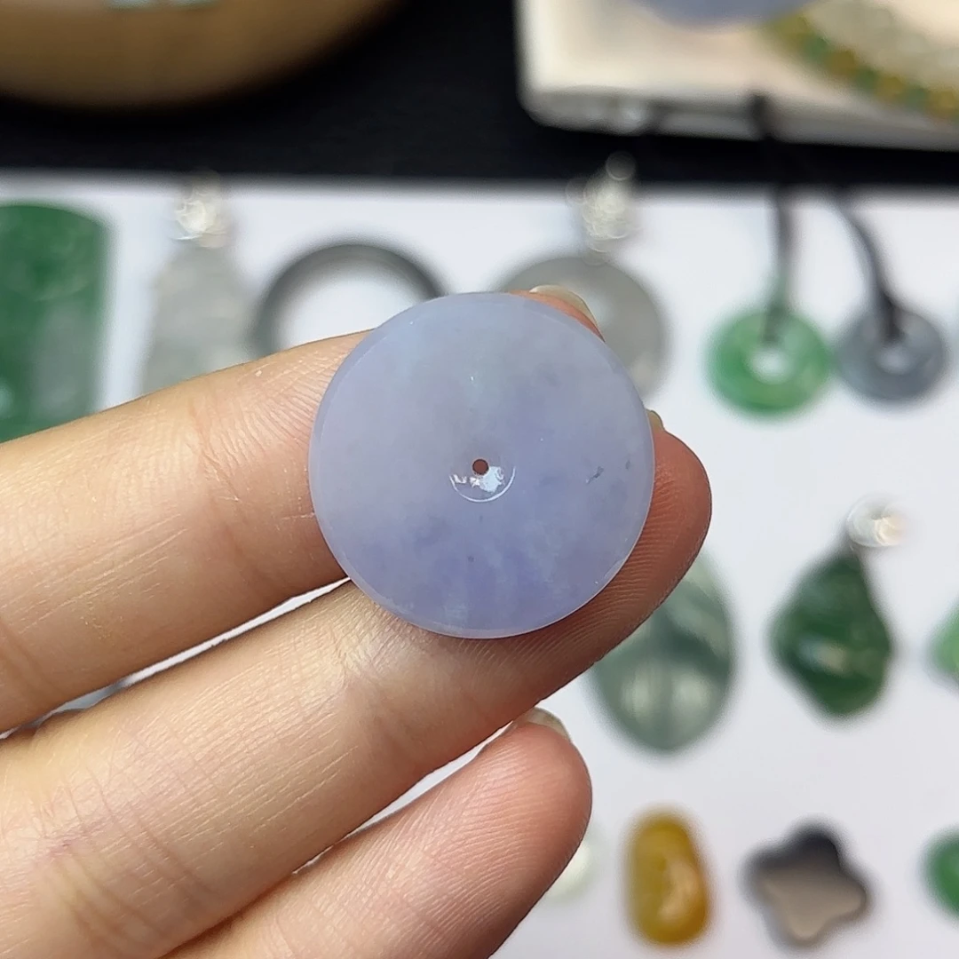 翡翠未镶嵌颈饰卡20.7-3.1