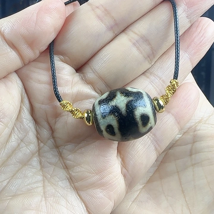 玛瑙/玉髓颈饰合金