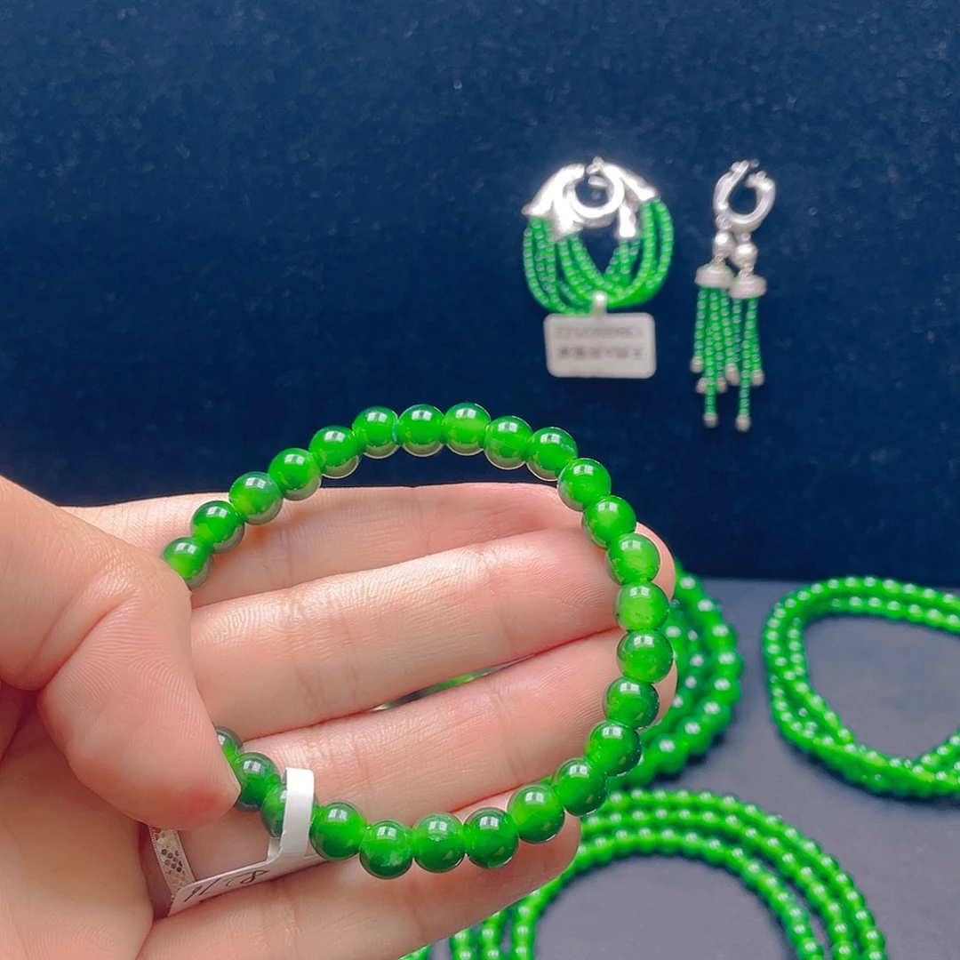 翡翠未镶嵌项链卡7