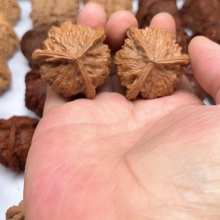 文玩核桃吊坠星***辣我想要