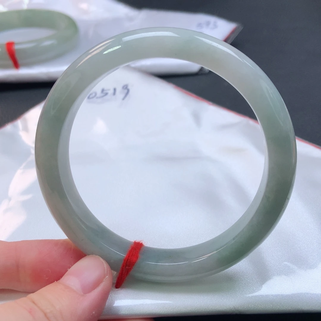 翡翠手镯未镶嵌0519号