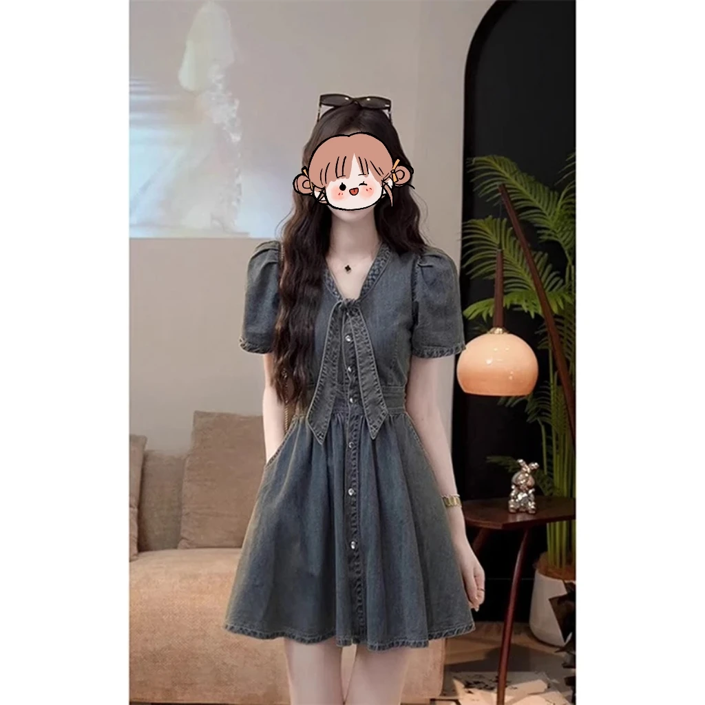 港味复古V领飘带裙子牛仔连衣裙女夏季新款小众收腰显瘦a字短裙