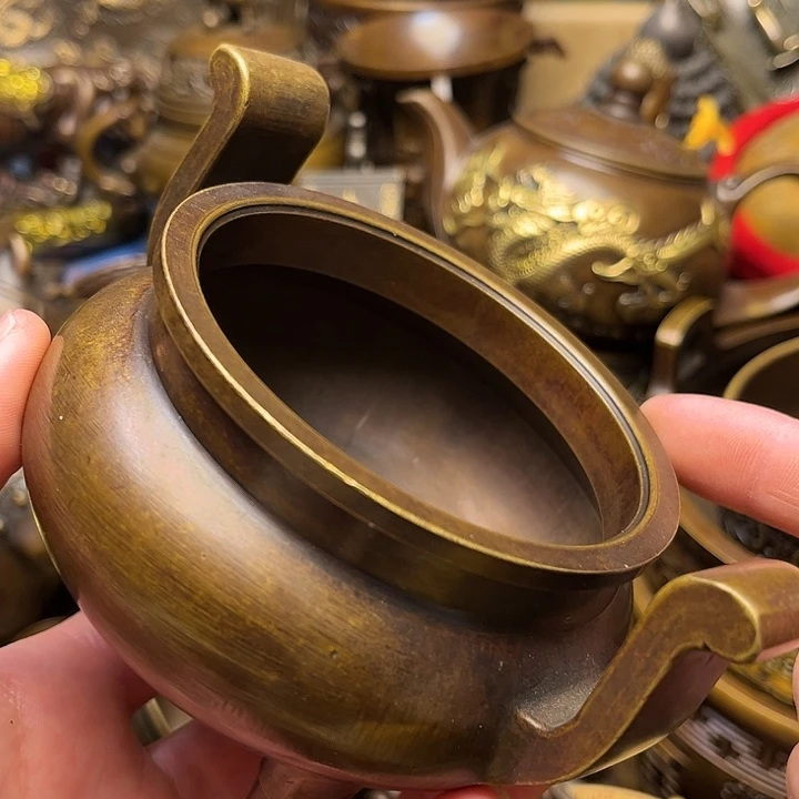 精美铜器批发档口