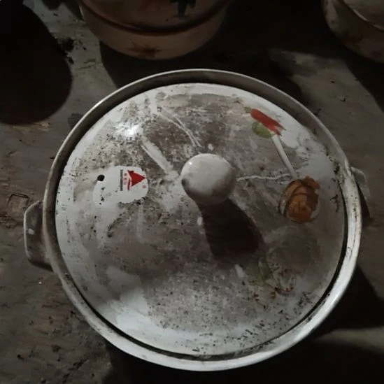 茶盏陶瓷盘子碗啥都有