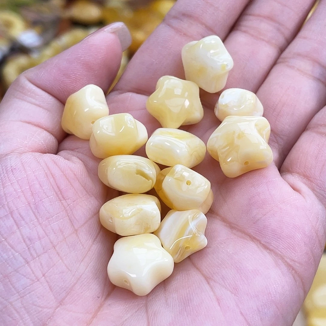 未镶嵌琥珀珠宝奇石多样性发其一