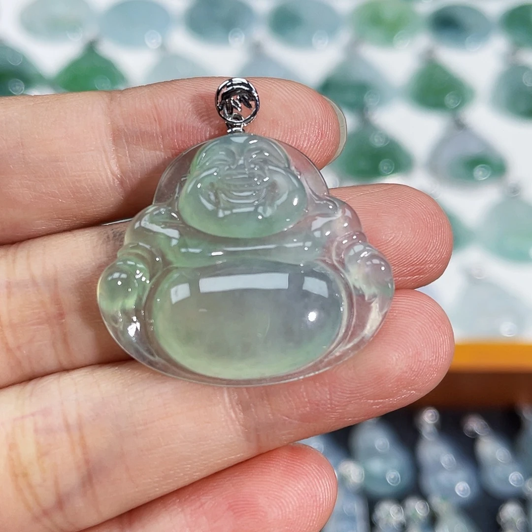 翡翠18K金镶嵌颈饰吊坠