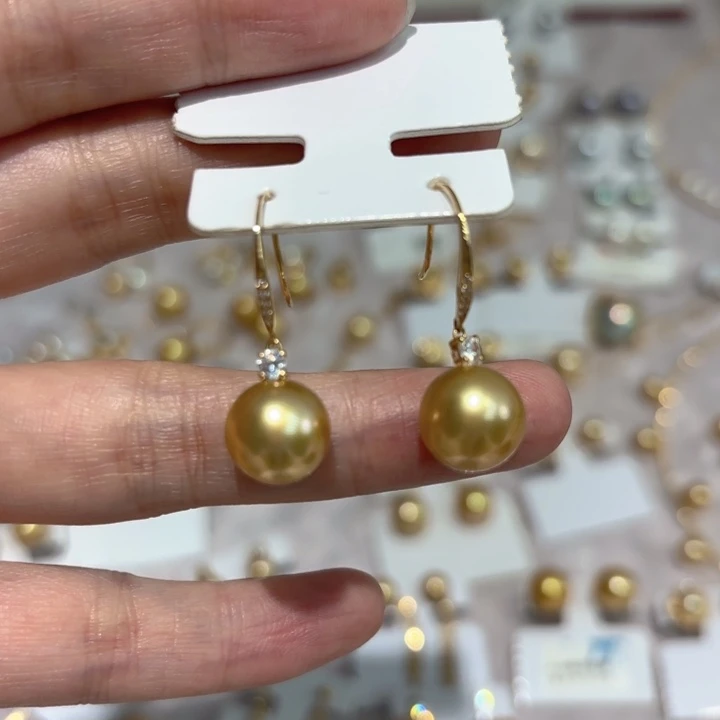 海水珍珠18K金镶嵌耳饰