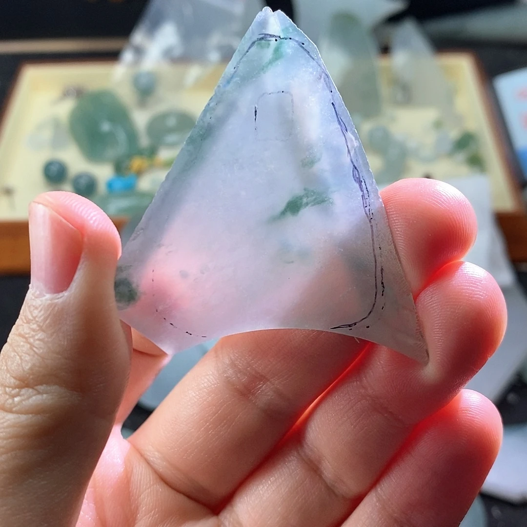 翡翠未镶嵌颈饰定制