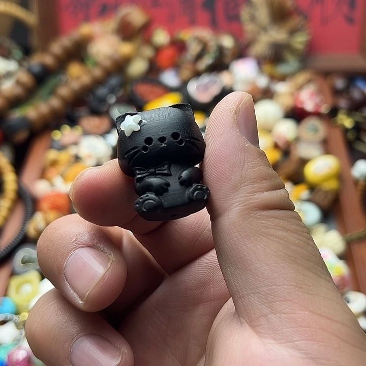 非金属可爱黑檀猫咪