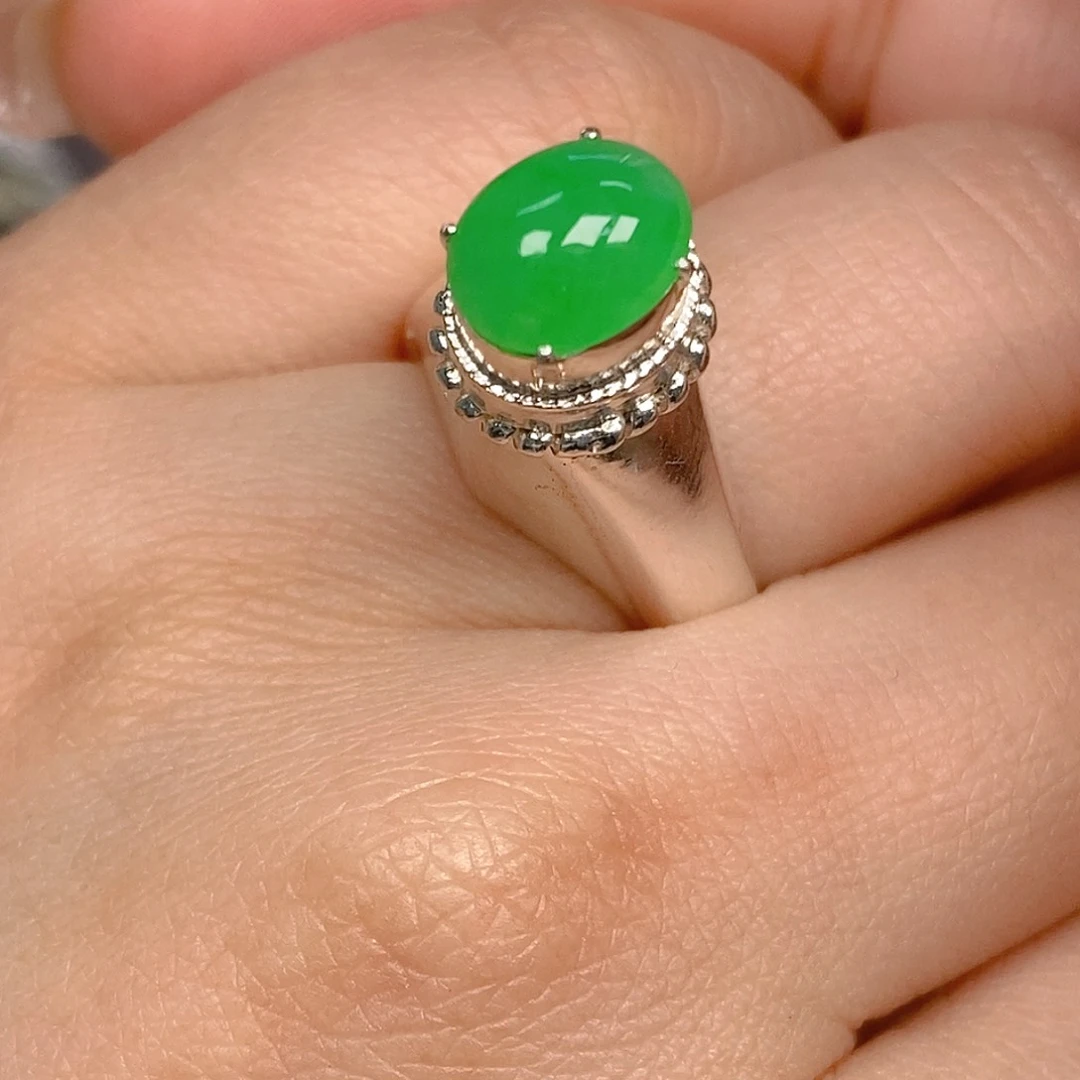 翡翠戒指未镶嵌爱****活翡翠