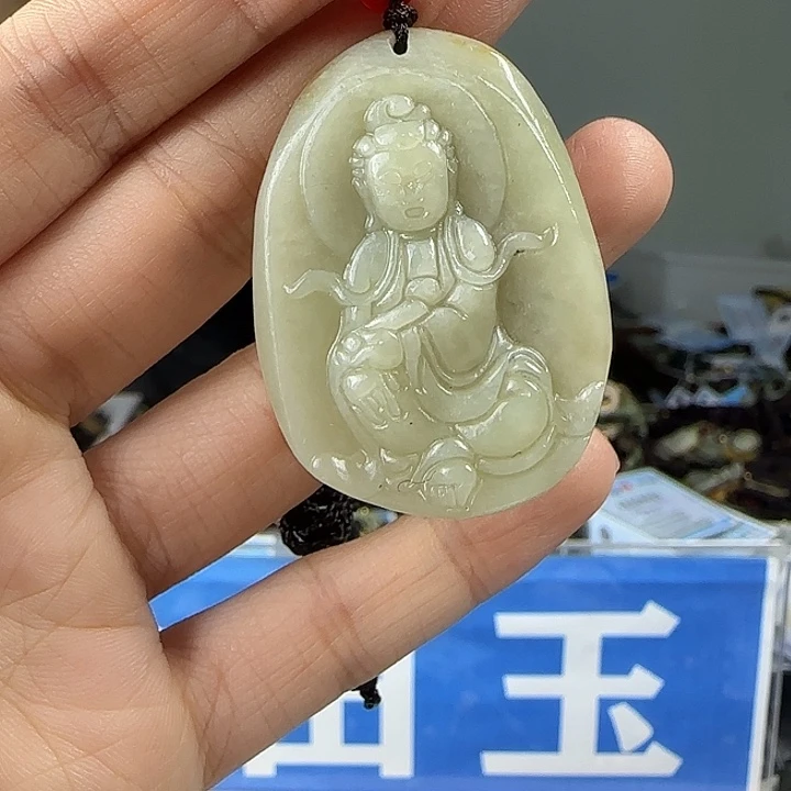 颈饰未镶嵌和田玉