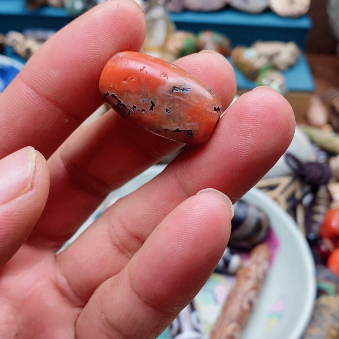 DIY琉璃农**活珠子的颜色是蓝色的