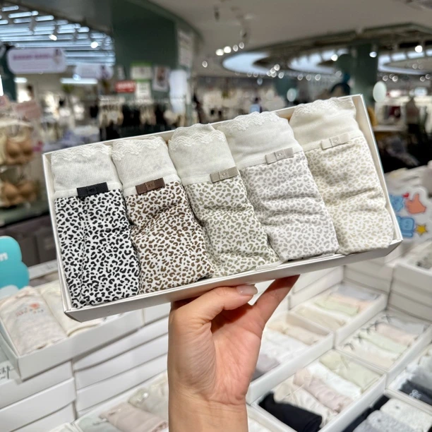 (5条装)豹纹可可超柔莫代尔蕾丝边女士内裤全包臀亲肤透气中腰