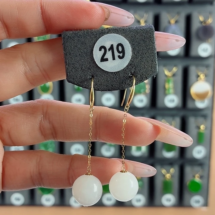 和田玉18K金镶嵌耳饰