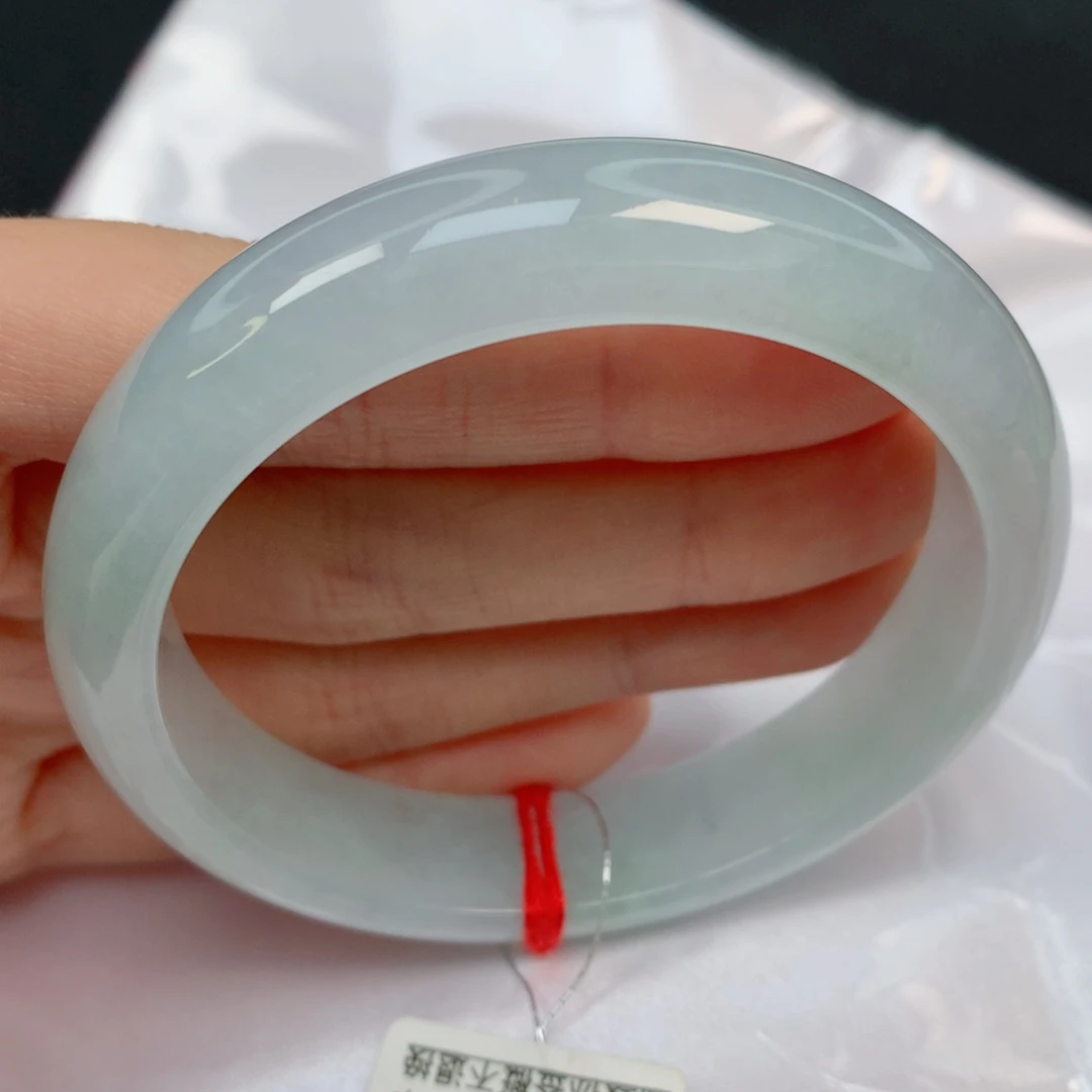 未镶嵌手镯翡翠57正圈，冰底淡晴水，011