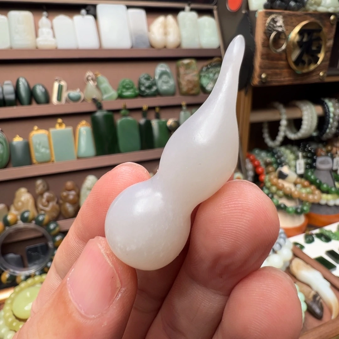 和田玉未镶嵌颈饰青海老坑白玉蚂蚁葫芦微软棉 福利2