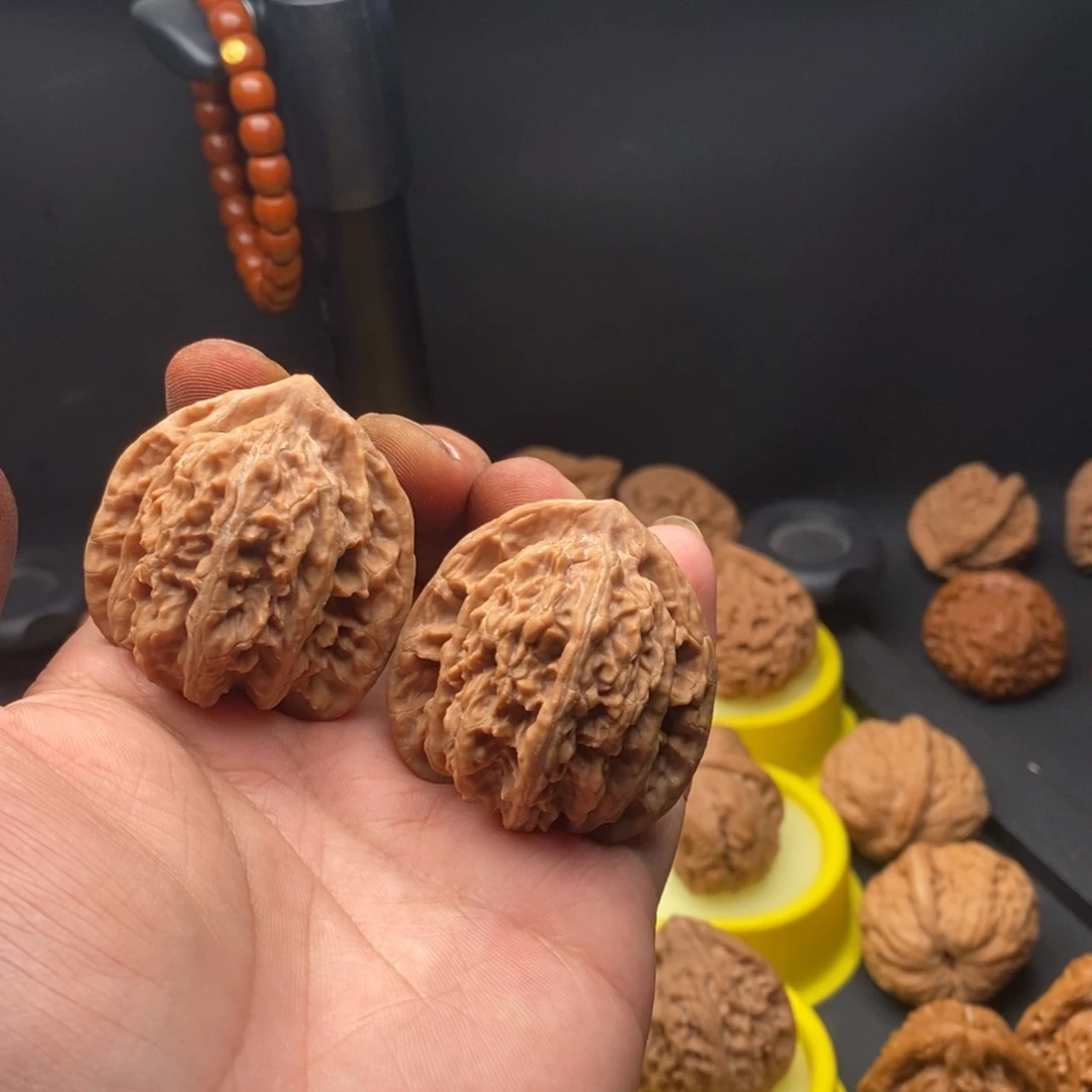 吊坠文玩核桃霞云岭42