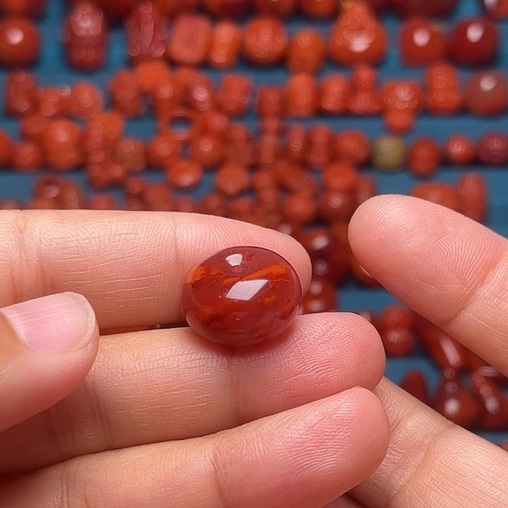 未镶嵌配饰南红玛瑙冰飘花扣子直径17mm厚10.8mm