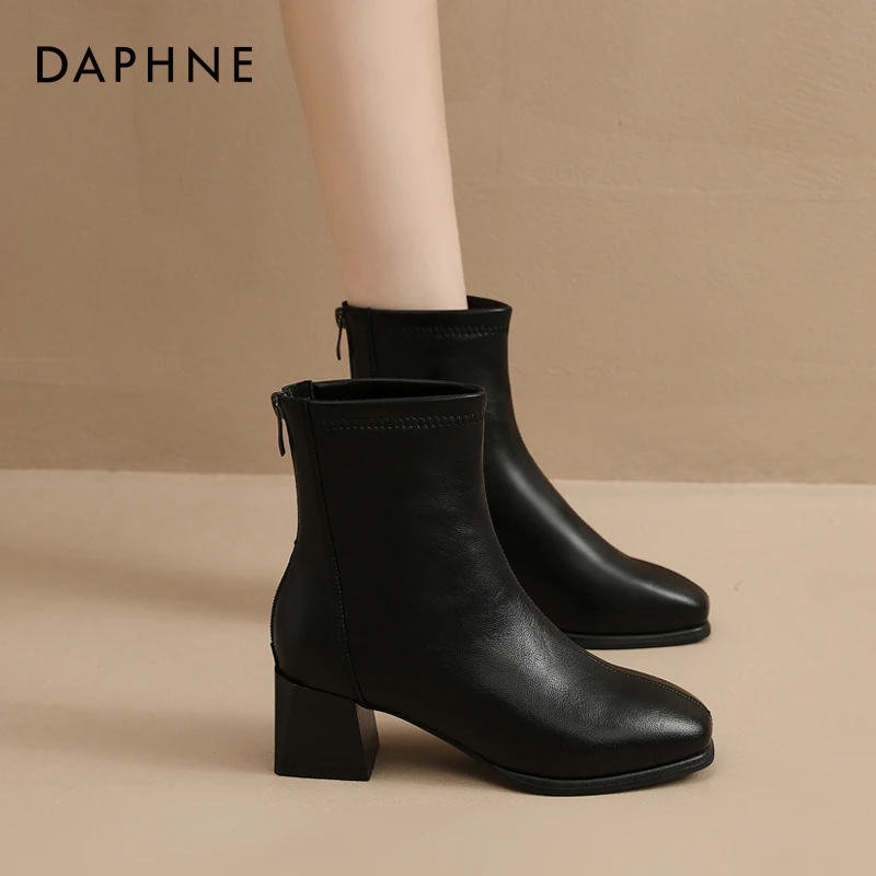 达芙妮粗跟短靴女2025新款秋季法式单靴小个子增高时装靴爆款靴子