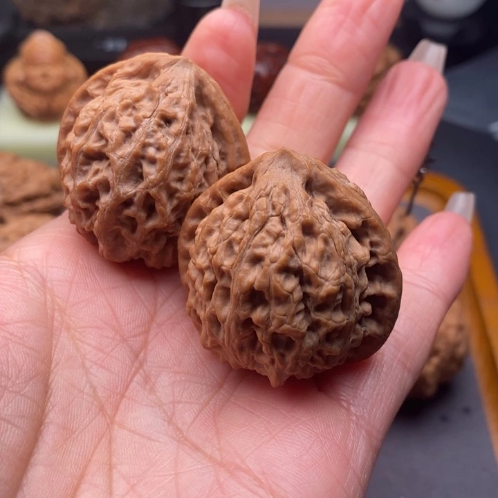 文玩核桃把件Z**z金牛