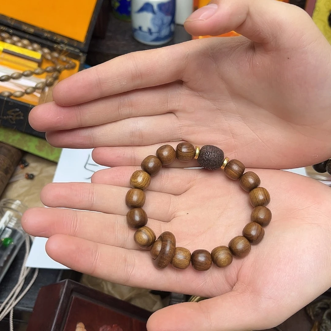 大叶紫檀（黑酸枝木类）