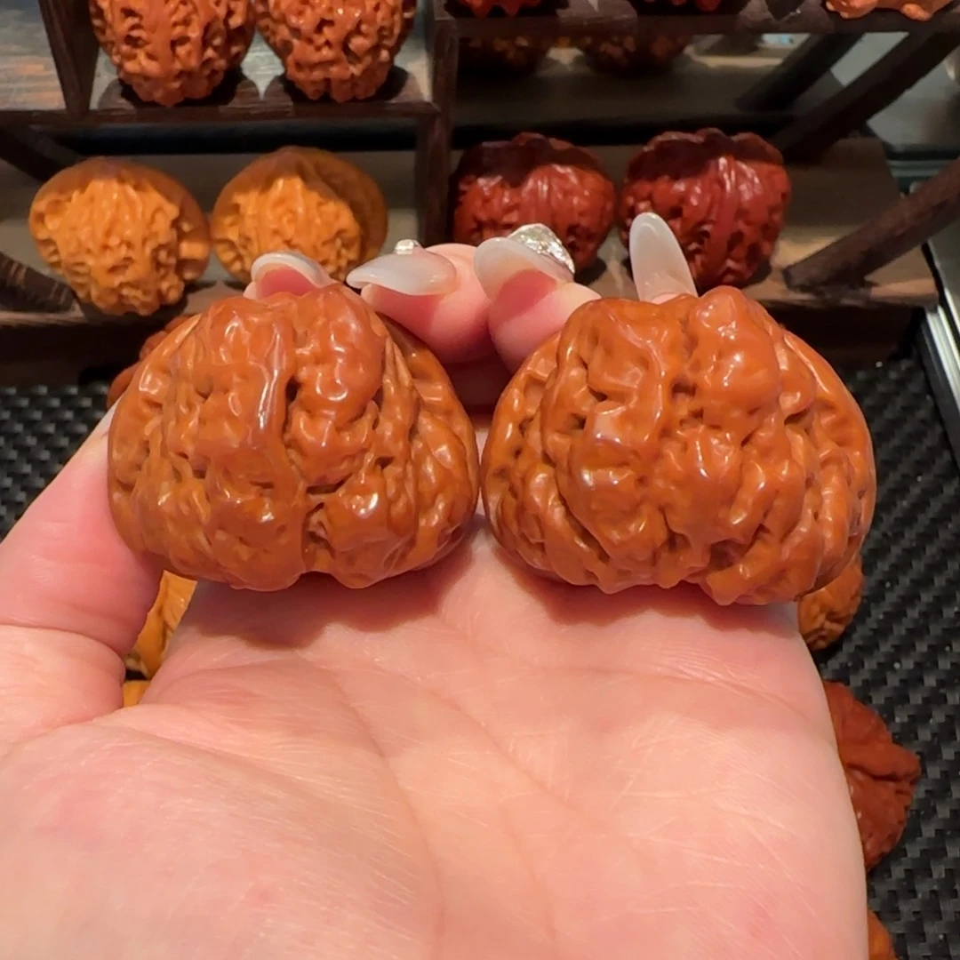 文玩核桃吊坠蛤蟆头42精品0752