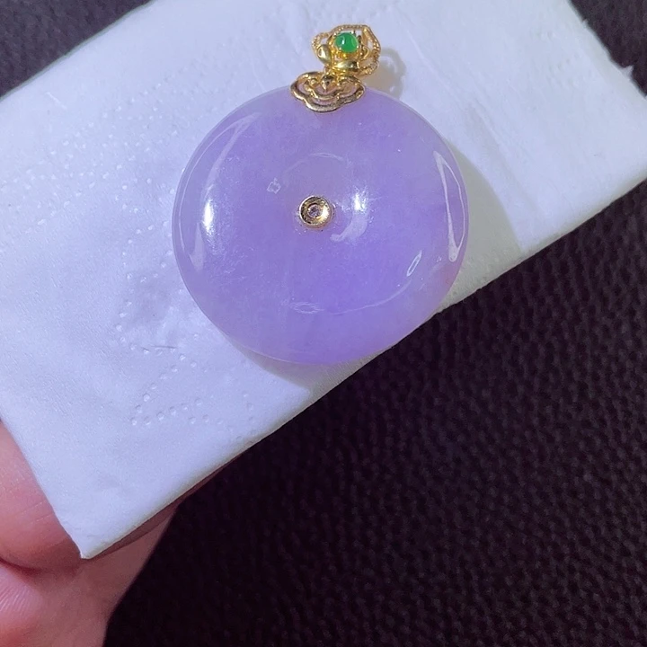 翡翠18K金镶嵌颈饰翡翠