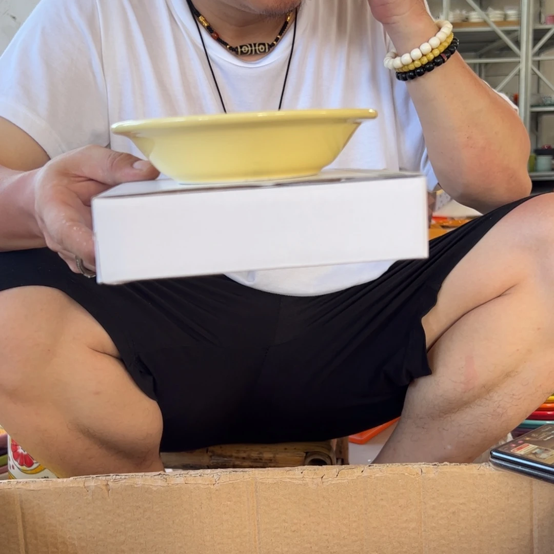 老姊妹家瓷器好漂亮爱丽丝黄小草帽