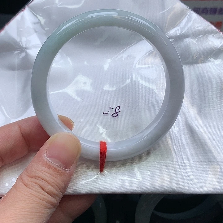 翡翠未镶嵌手镯533