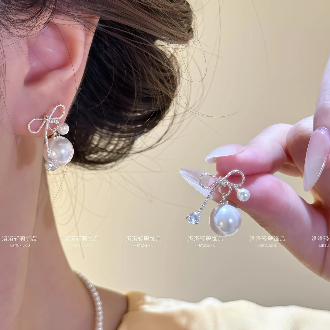 铜合金仿珍珠耳饰 7029【法式白月光耳环】蝴蝶结时尚珠珠款耳环ins