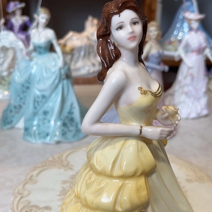 杯欧洲中古瓷器摆件