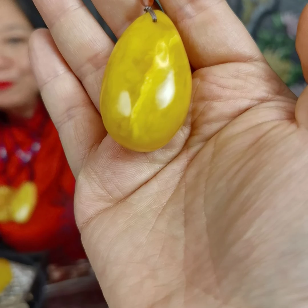 琥珀颈饰未镶嵌吊坠