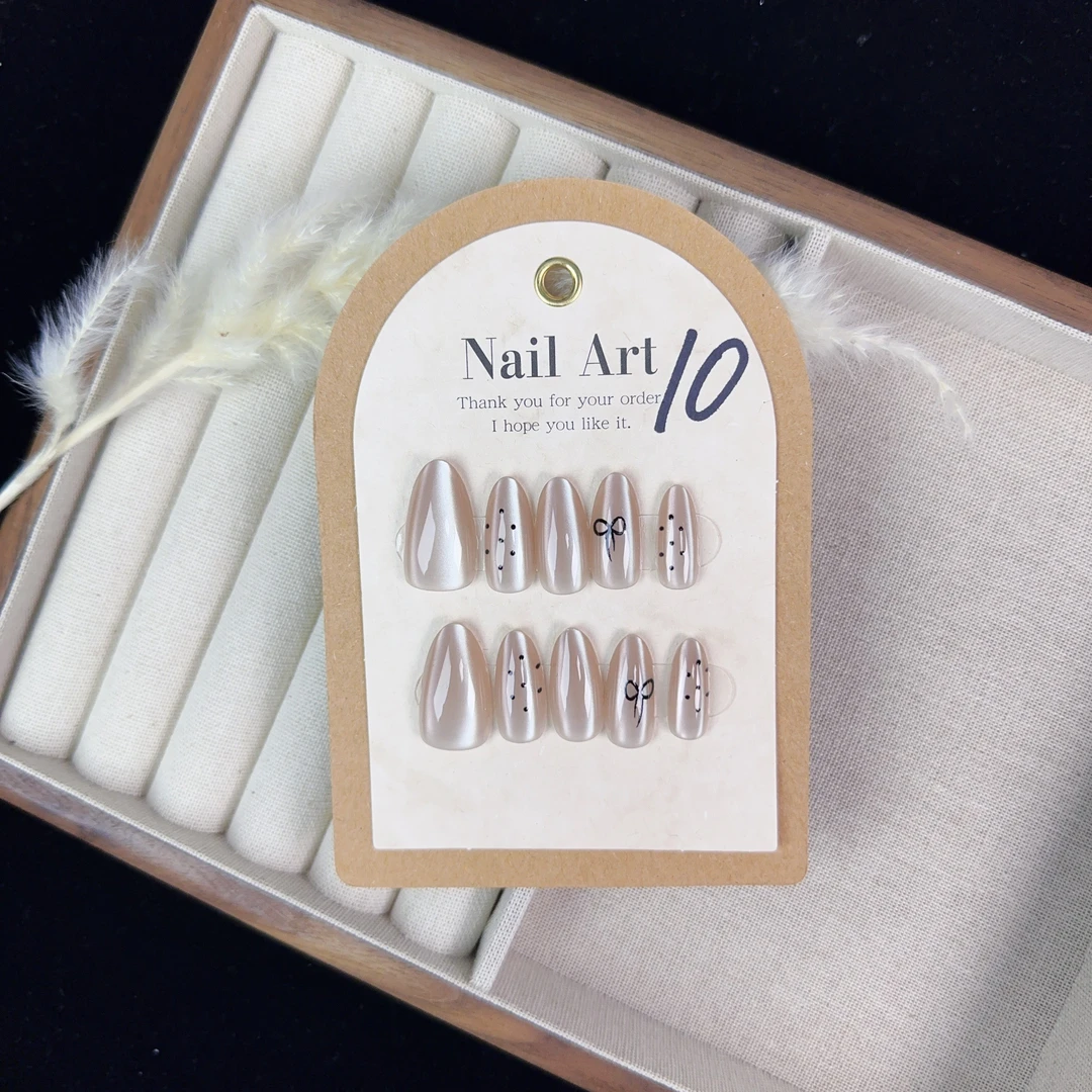 爆款奢华高颜值穿戴甲2024火爆款秋冬高级感显白时尚轻奢美甲 10