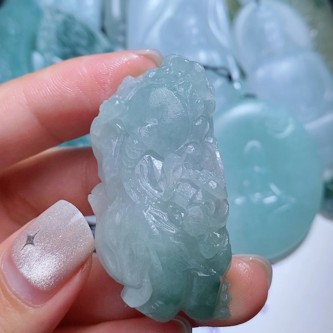 未镶嵌定制翡翠毛货付款后确认抛光