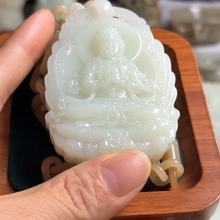文***哥瓷片新号开播瓷盘一件