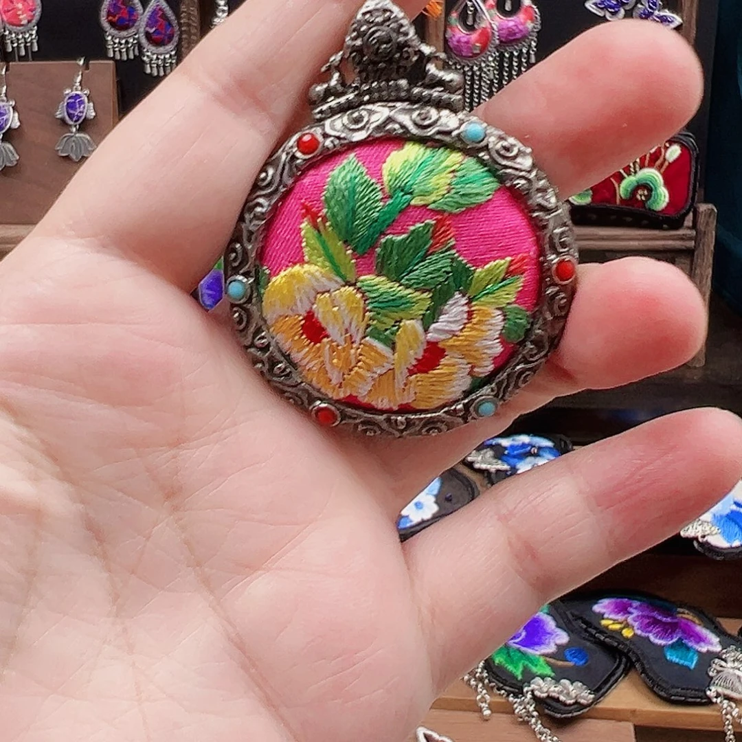 织绣手工刺绣工艺品