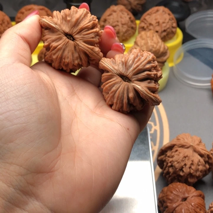 沉***淀文玩核桃吊坠44全品楼