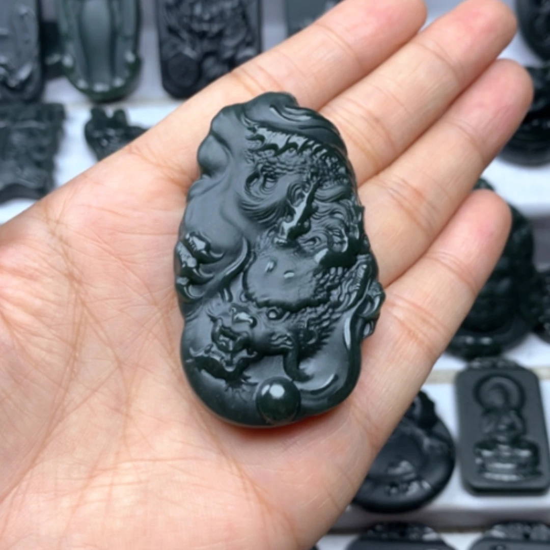 【闪购商品】颈饰未镶嵌和田玉双面雕刻