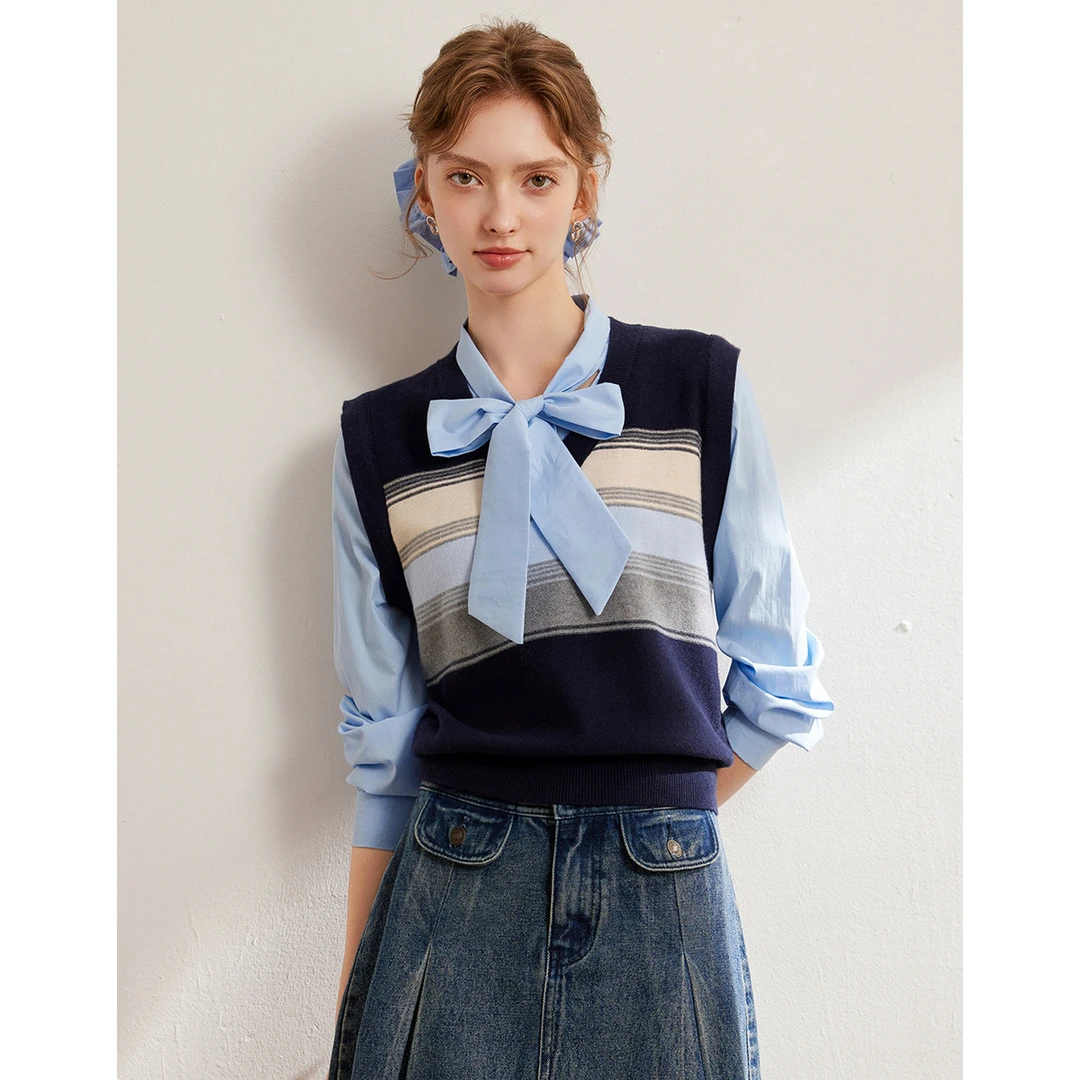 白鹿语25春款时尚休闲领结间条毛织微弹长袖针织衫BY20076